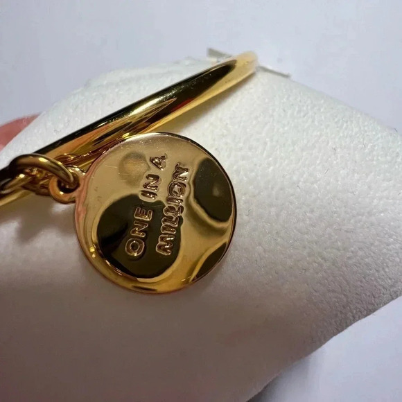 Kate Spade One in a Million Bangle Initial R nwt - Picture 6 of 8